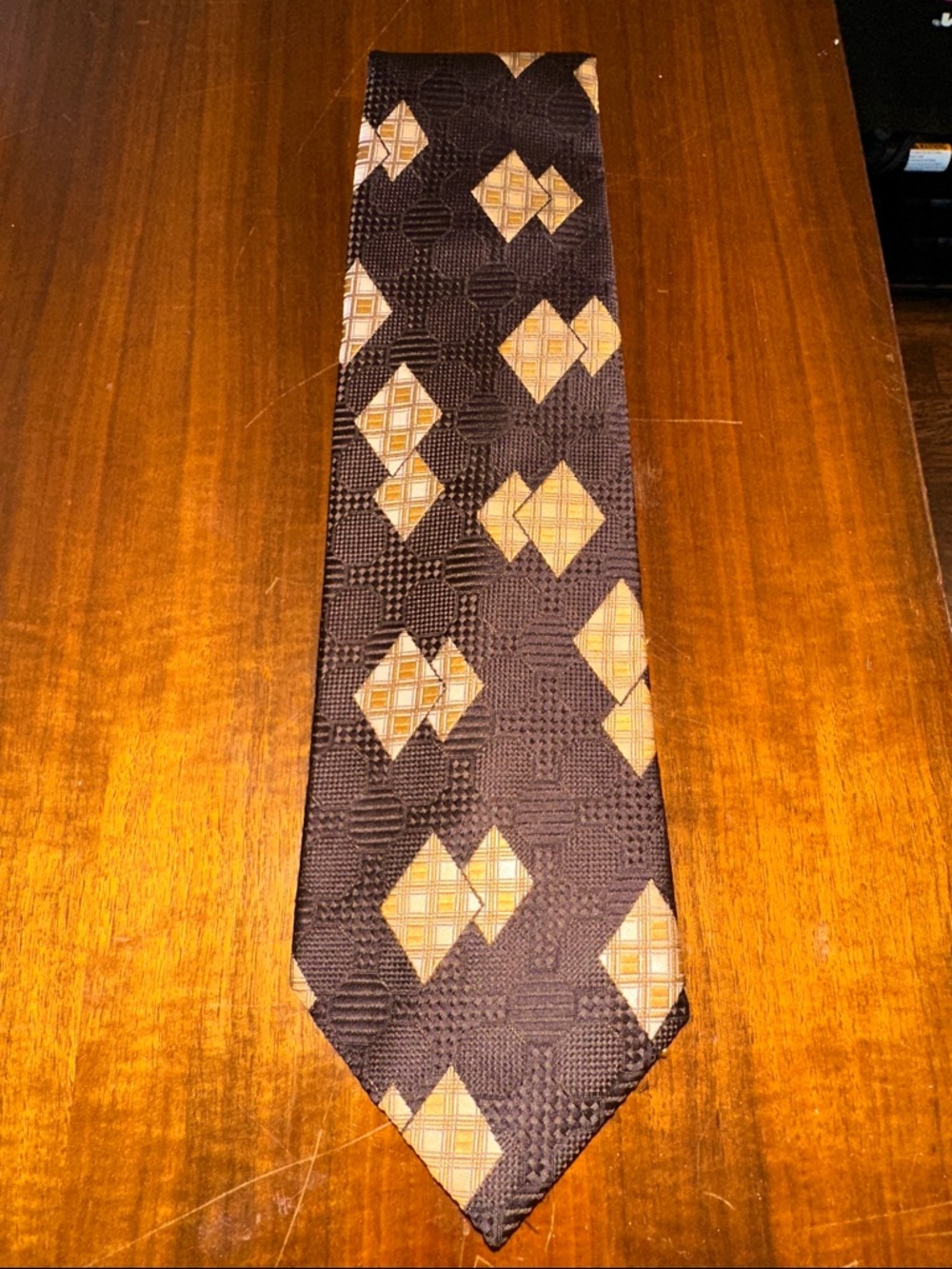 Vintage 70s Damon Brown Textured Polyester Tie with Gold Diamond Plaid Motif‎